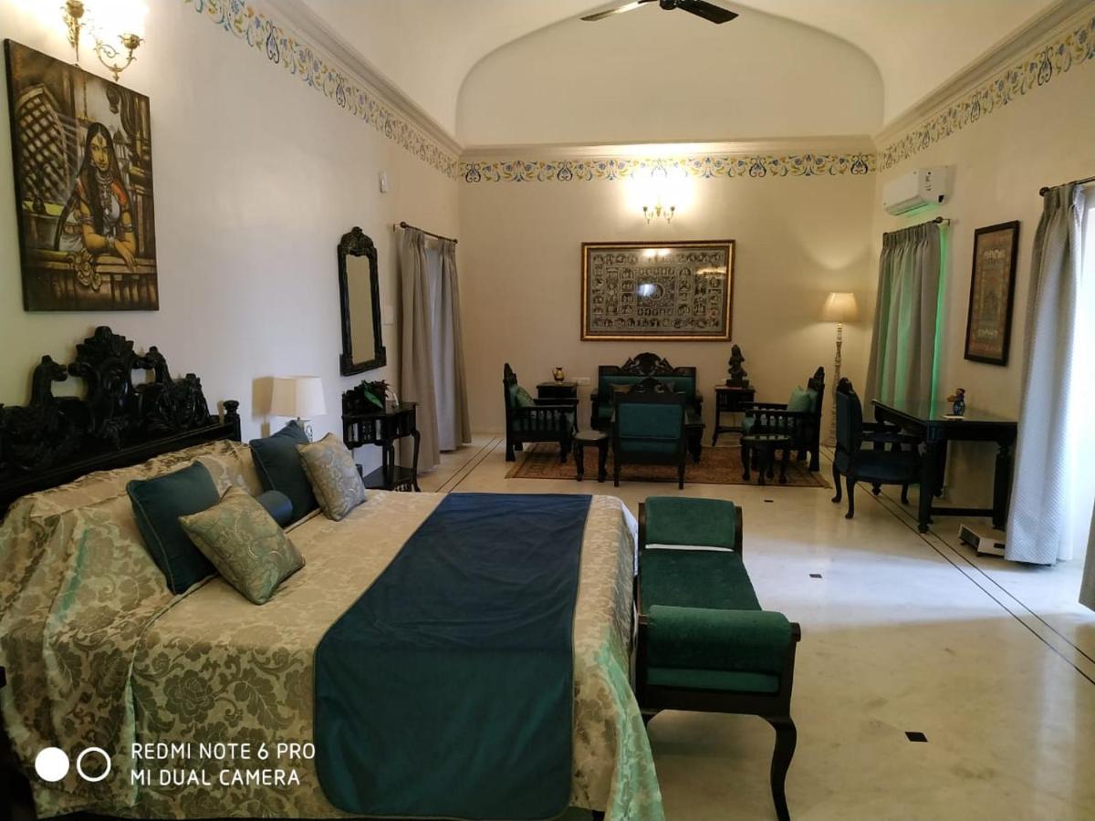 Mpt Sheesh Mahal, Orchha Hotel Esterno foto