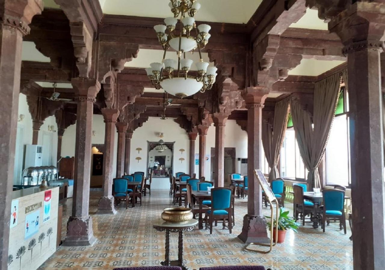 Mpt Sheesh Mahal, Orchha Hotel Esterno foto