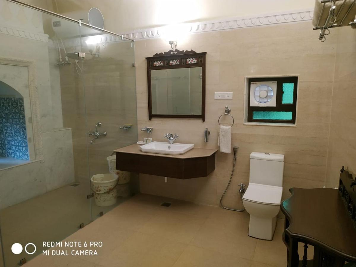 Mpt Sheesh Mahal, Orchha Hotel Esterno foto